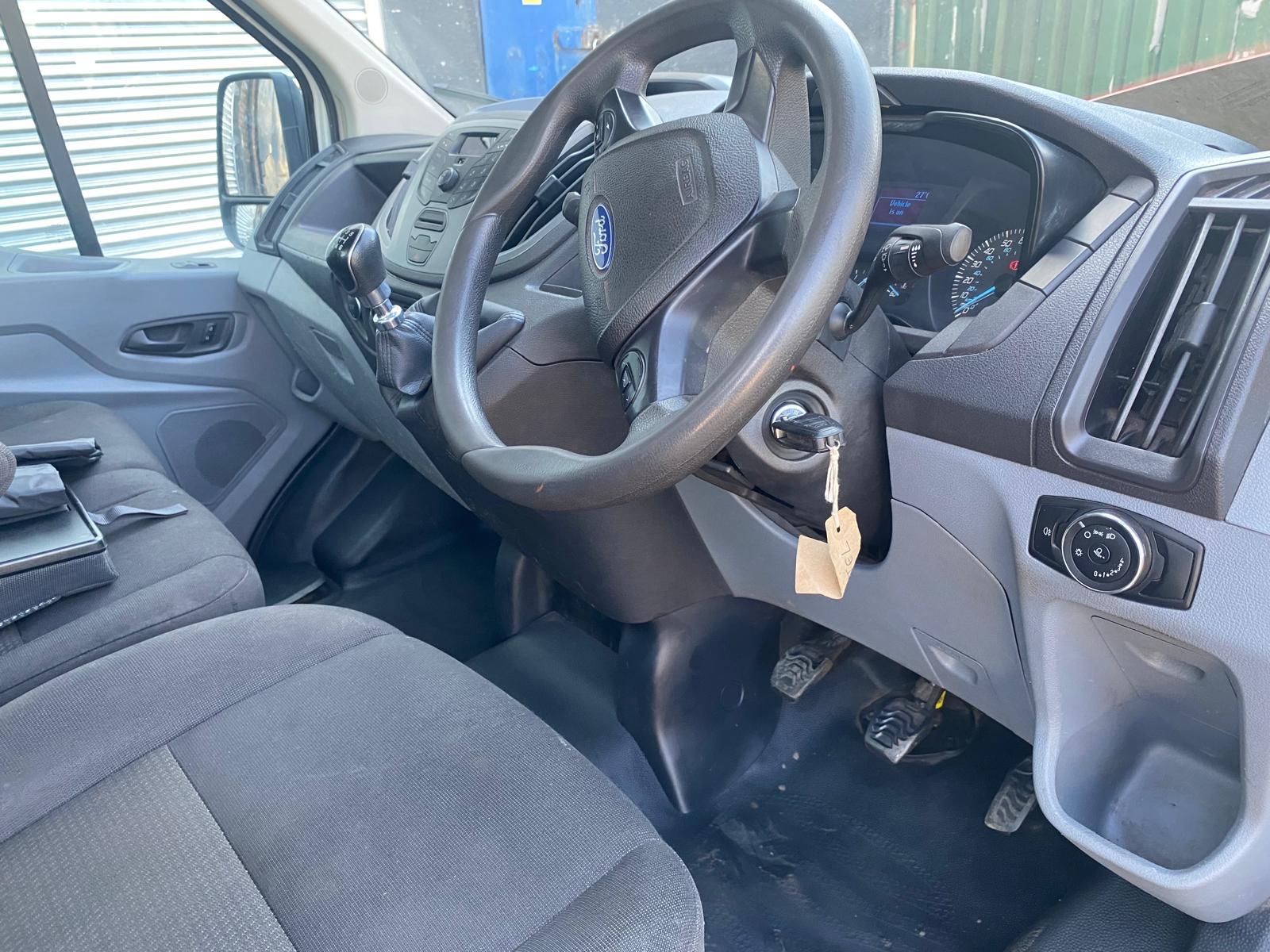 Ford Transit 2.0 350 EcoBlue Chassis Cab 2dr Diesel Manual RWD L3 H1 Euro 6 (s/s) (130 ps)