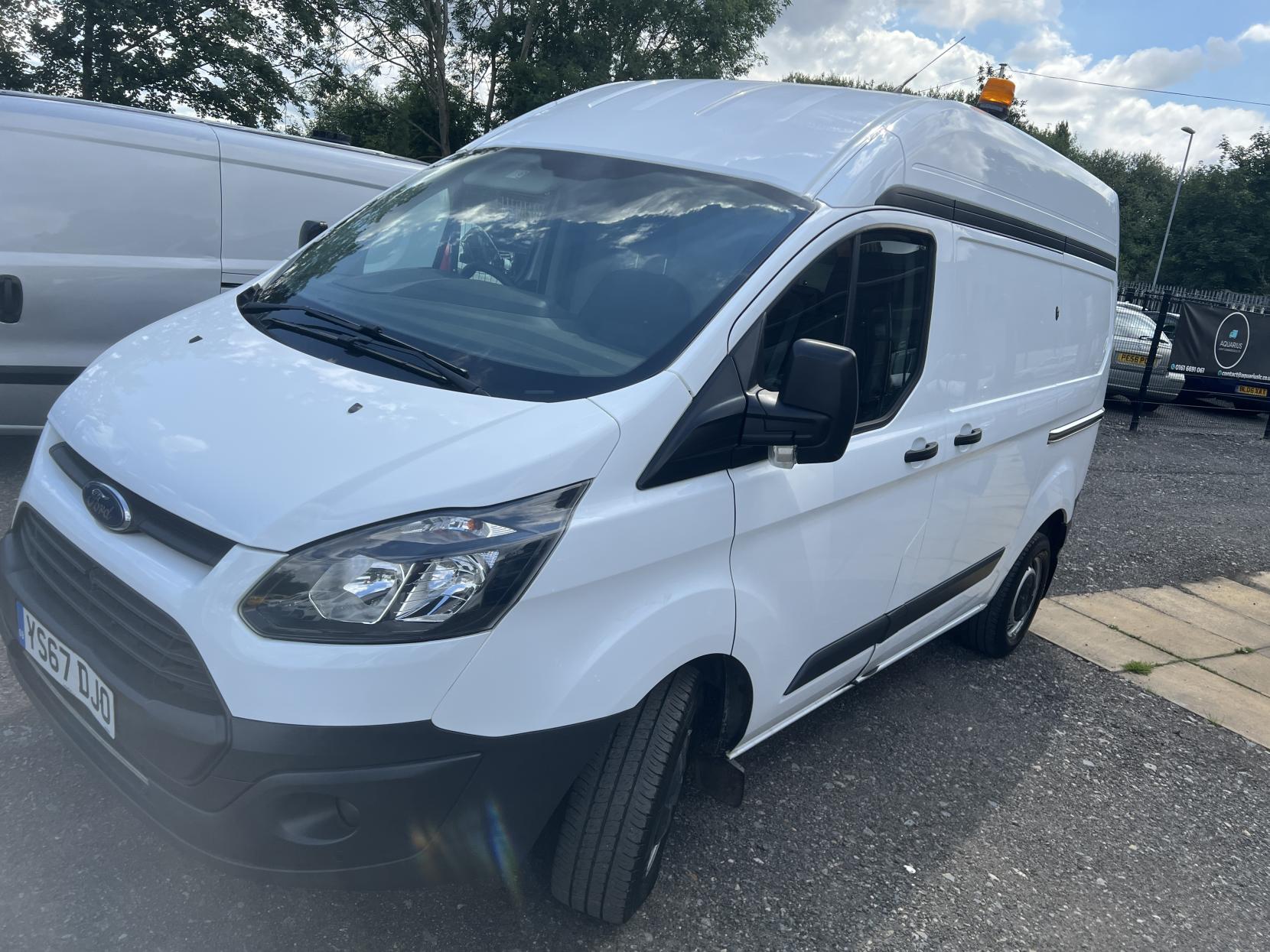 Ford Transit Custom 2.0 TDCi 290 Panel Van 5dr Diesel Manual L1 H2 (164 g/km, 104 bhp)