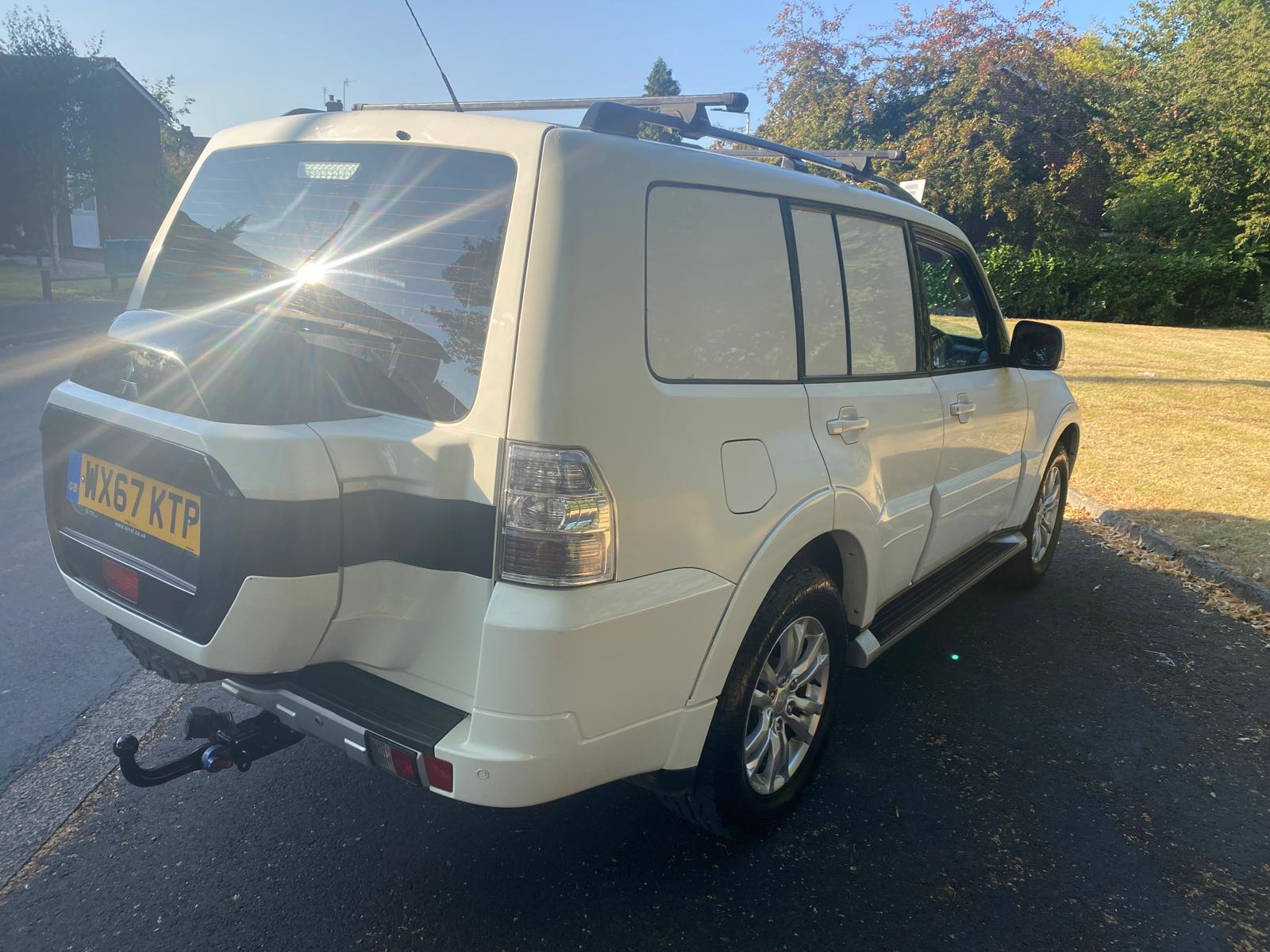 Mitsubishi Shogun 3.2 DI-DC SG2 SUV 5dr Diesel Auto 4WD LWB Euro 6 (187 ps)