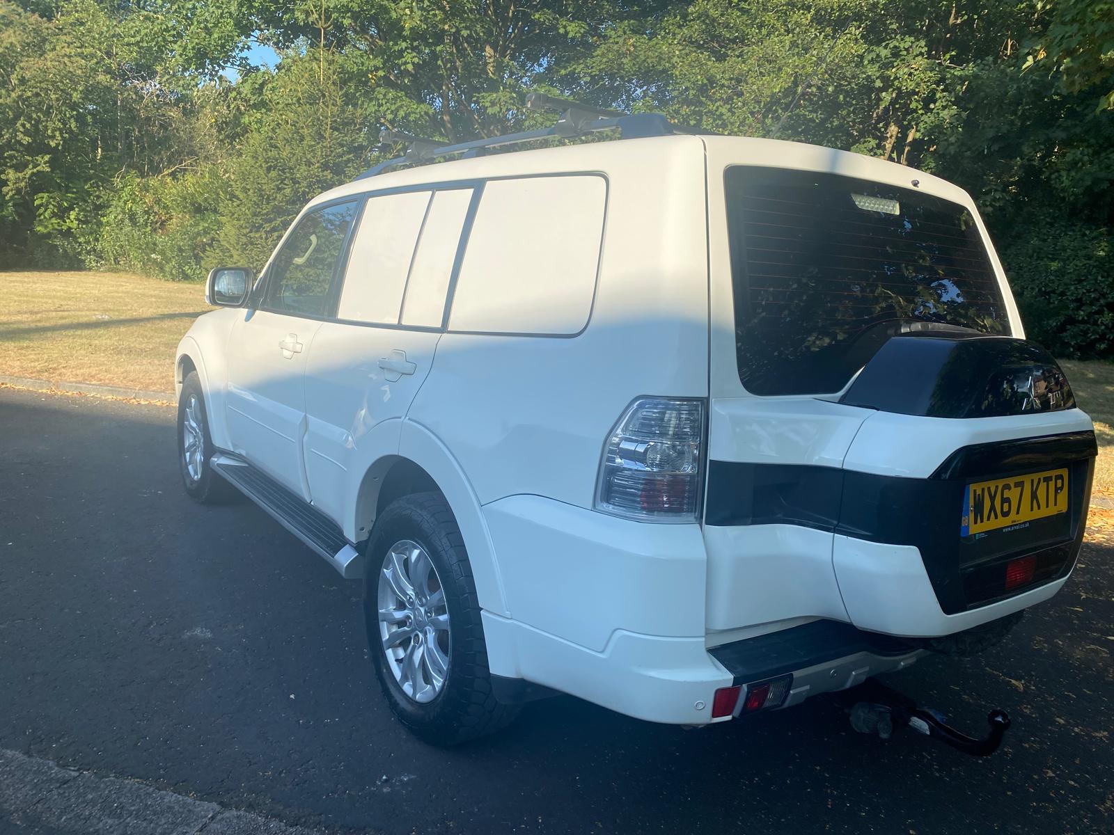 Mitsubishi Shogun 3.2 DI-DC SG2 SUV 5dr Diesel Auto 4WD LWB Euro 6 (187 ps)