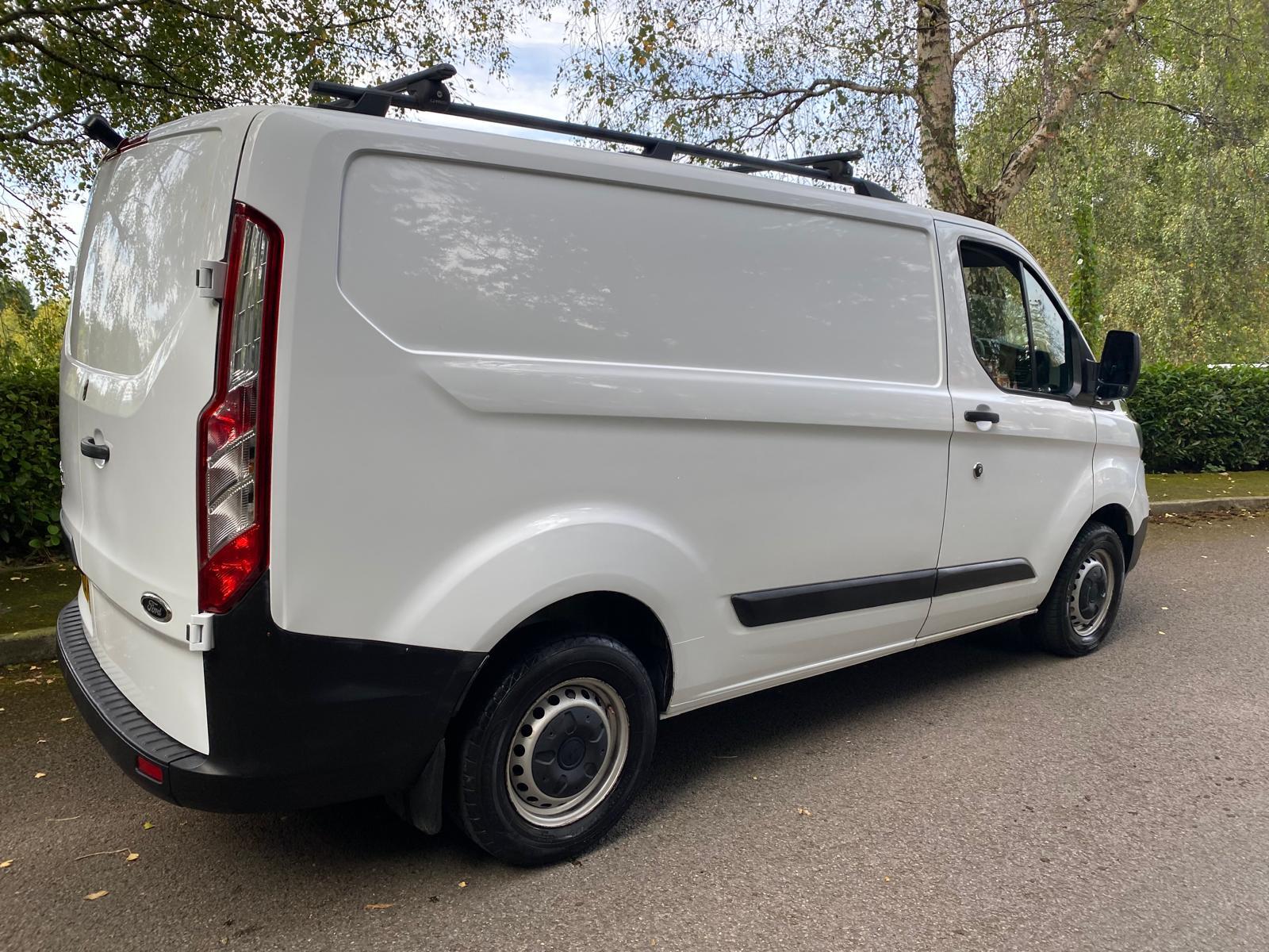 Ford Transit Custom 2.0 300 EcoBlue Panel Van 5dr Diesel Manual L1 H1 Euro 6 (105 ps)