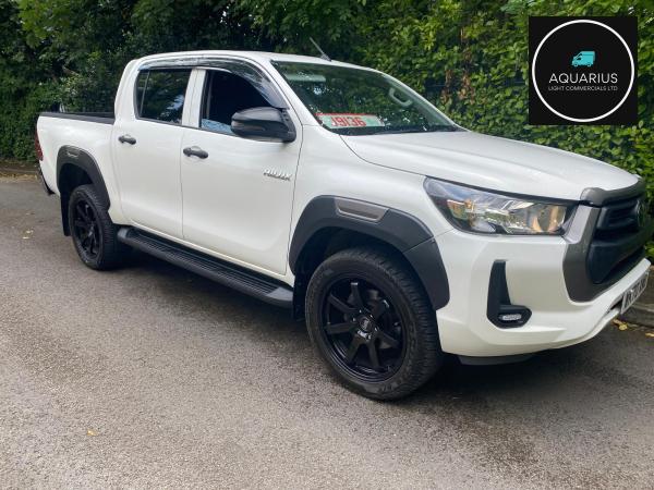 Toyota Hilux 2.4 D-4D Active Pickup Double Cab 4dr Diesel Manual 4WD Euro 6 (s/s) (150 ps)