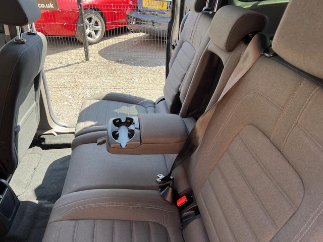 Ford Grand Tourneo Connect 1.5 EcoBlue Titanium MPV 5dr Diesel Auto Euro 6 (s/s) (120 ps)