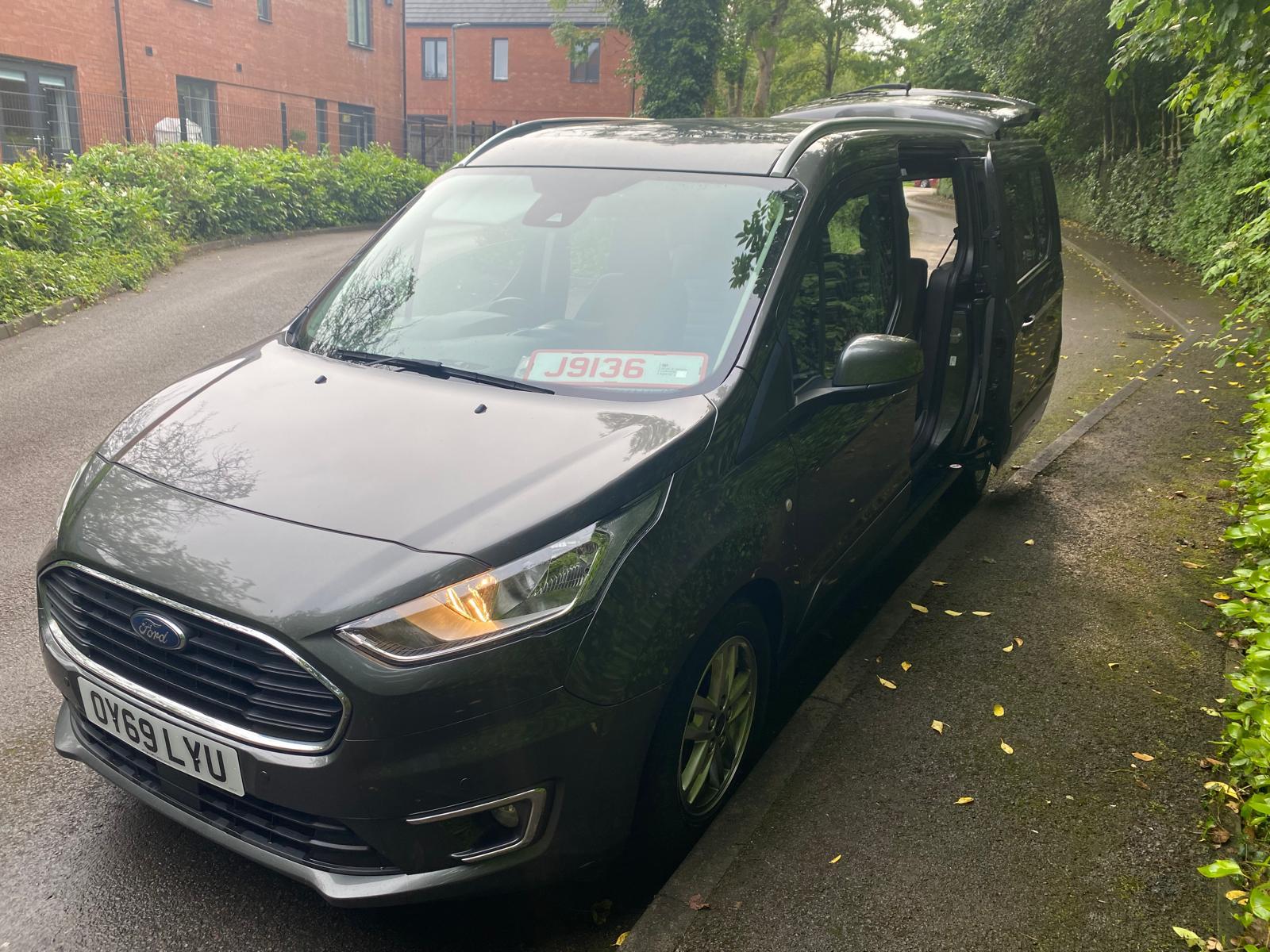 Ford Grand Tourneo Connect 1.5 EcoBlue Titanium MPV 5dr Diesel Auto Euro 6 (s/s) (120 ps)