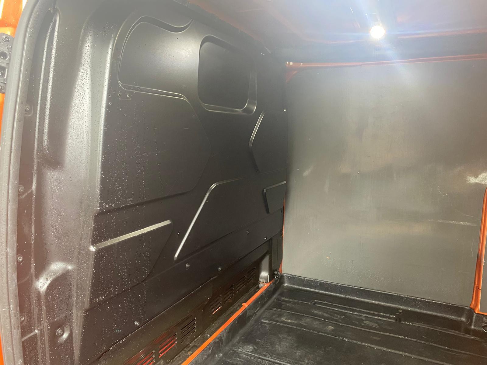Ford Transit Custom 2.0 Sport Panel Van (2017 - 2022)