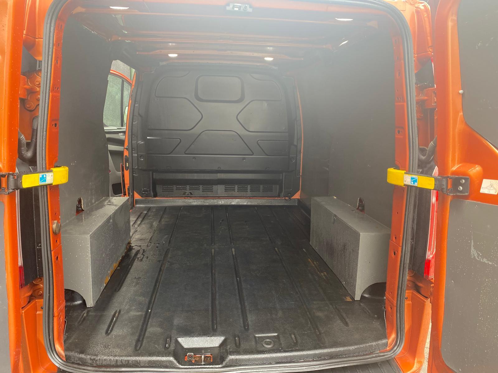 Ford Transit Custom 2.0 Sport Panel Van (2017 - 2022)