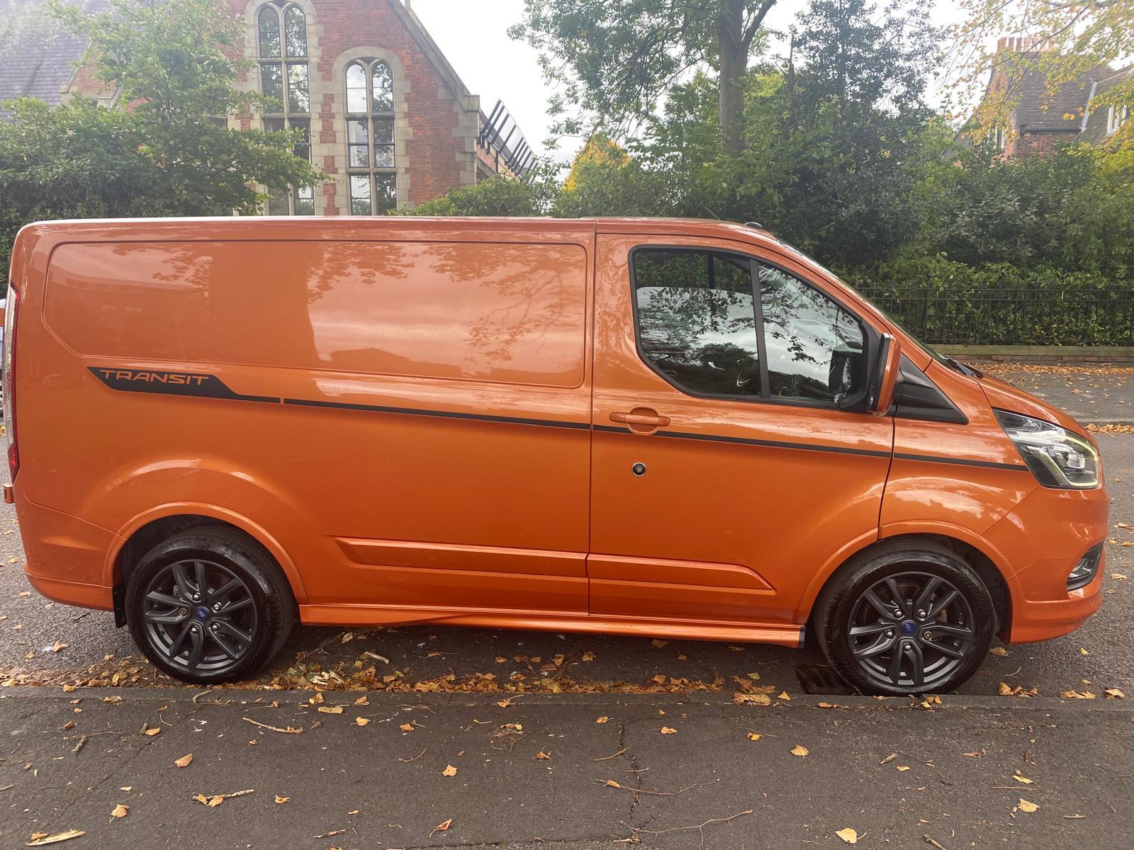 Ford Transit Custom 2.0 Sport Panel Van (2017 - 2022)