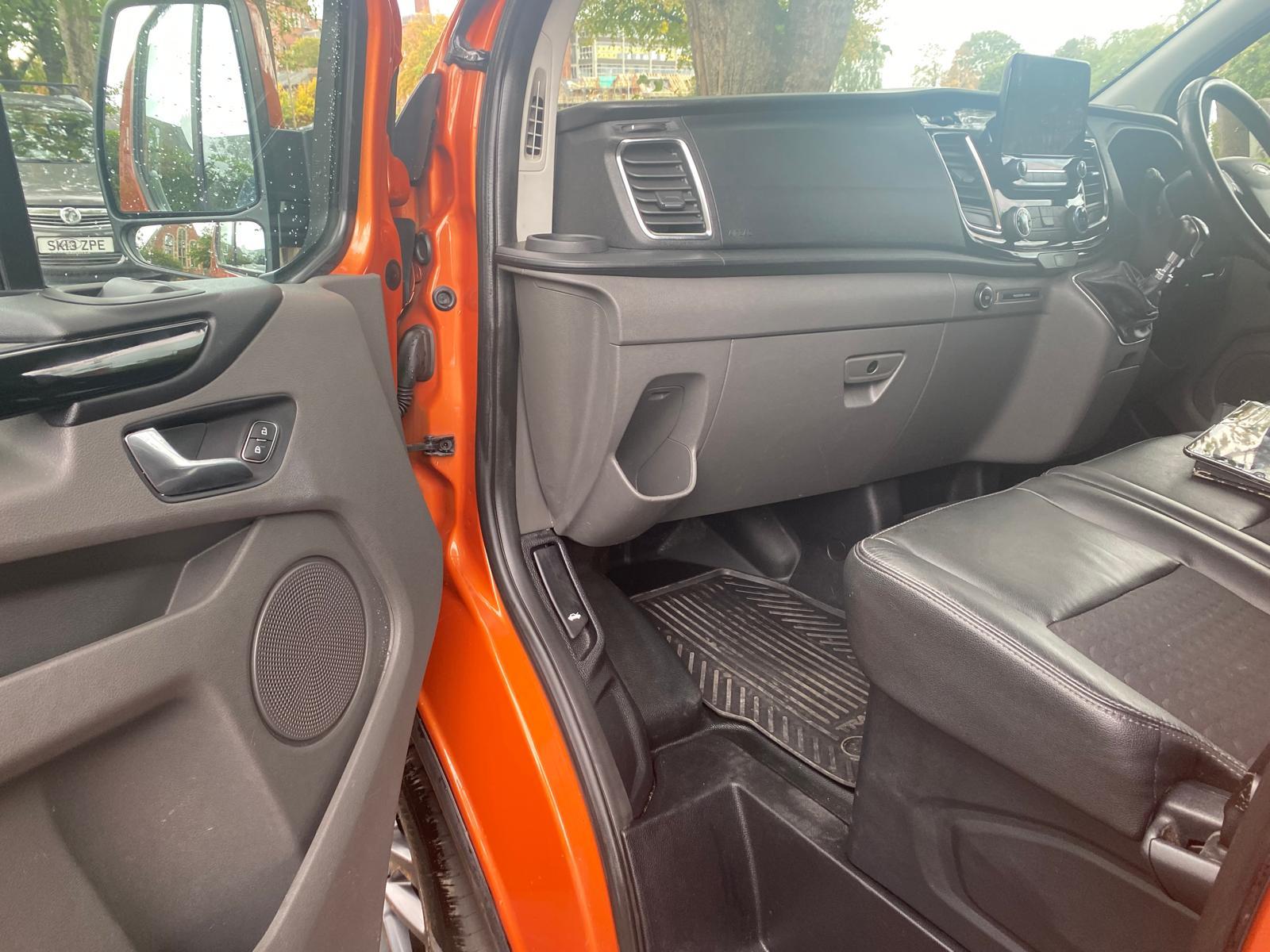 Ford Transit Custom 2.0 Sport Panel Van (2017 - 2022)