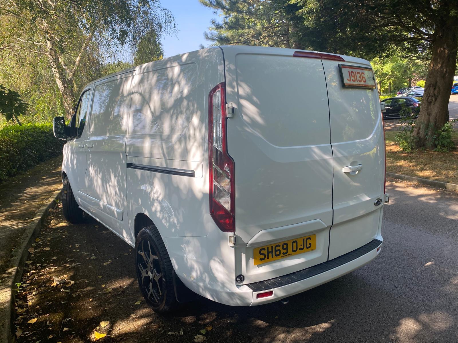 Ford Transit Custom 2.0 260 EcoBlue Panel Van 5dr Diesel Manual L1 H1 Euro 6 (105 ps)