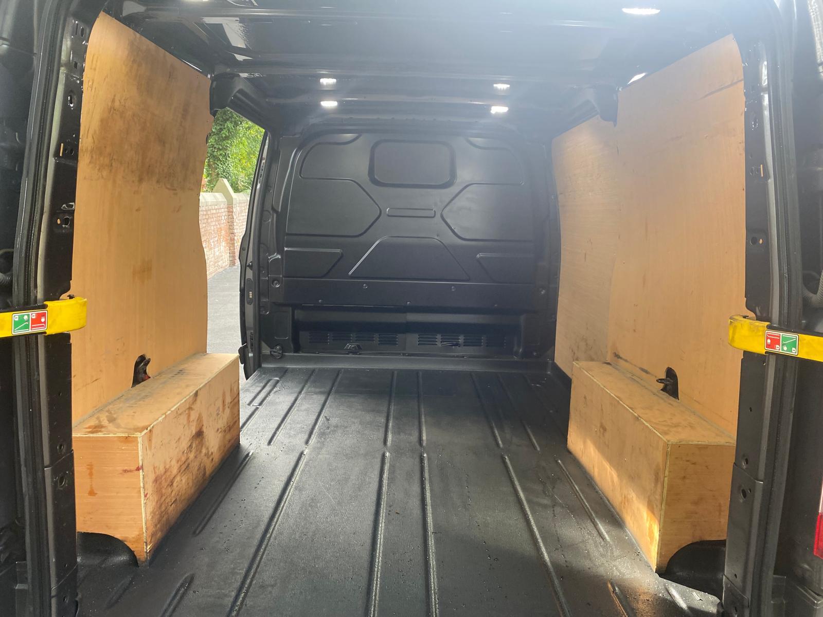 Ford Transit Custom 2.0 290 EcoBlue Sport Panel Van 5dr Diesel Auto L1 H1 Euro 6 (s/s) (185 ps)