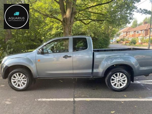 Isuzu D-Max 2.5 TD Pickup 2dr Diesel Manual 4x4 (194 g/km, 161 bhp)