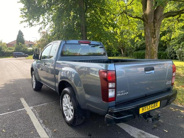 Isuzu D-Max 2.5 TD Pickup 2dr Diesel Manual 4x4 (194 g/km, 161 bhp)