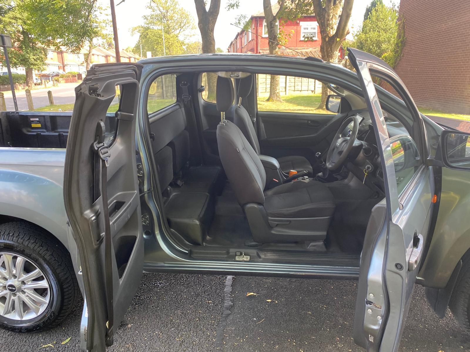 Isuzu D-Max 2.5 TD Pickup 2dr Diesel Manual 4x4 (194 g/km, 161 bhp)
