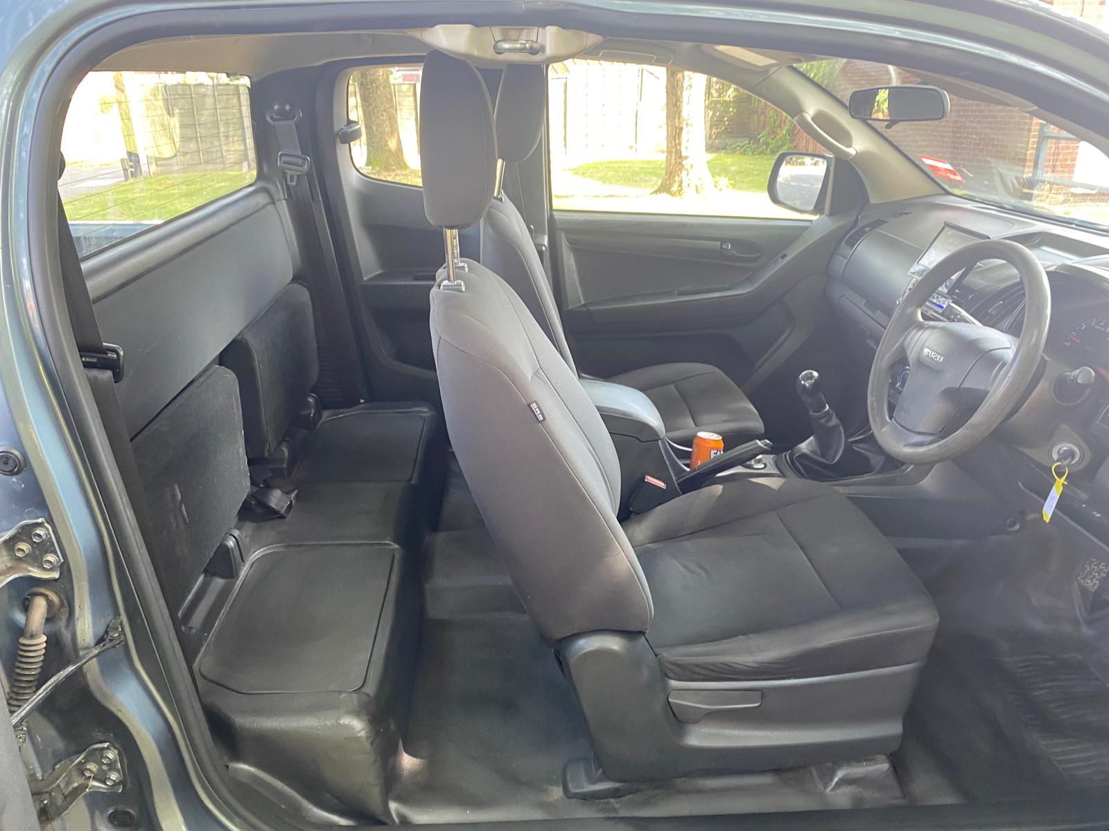 Isuzu D-Max 2.5 TD Pickup 2dr Diesel Manual 4x4 (194 g/km, 161 bhp)