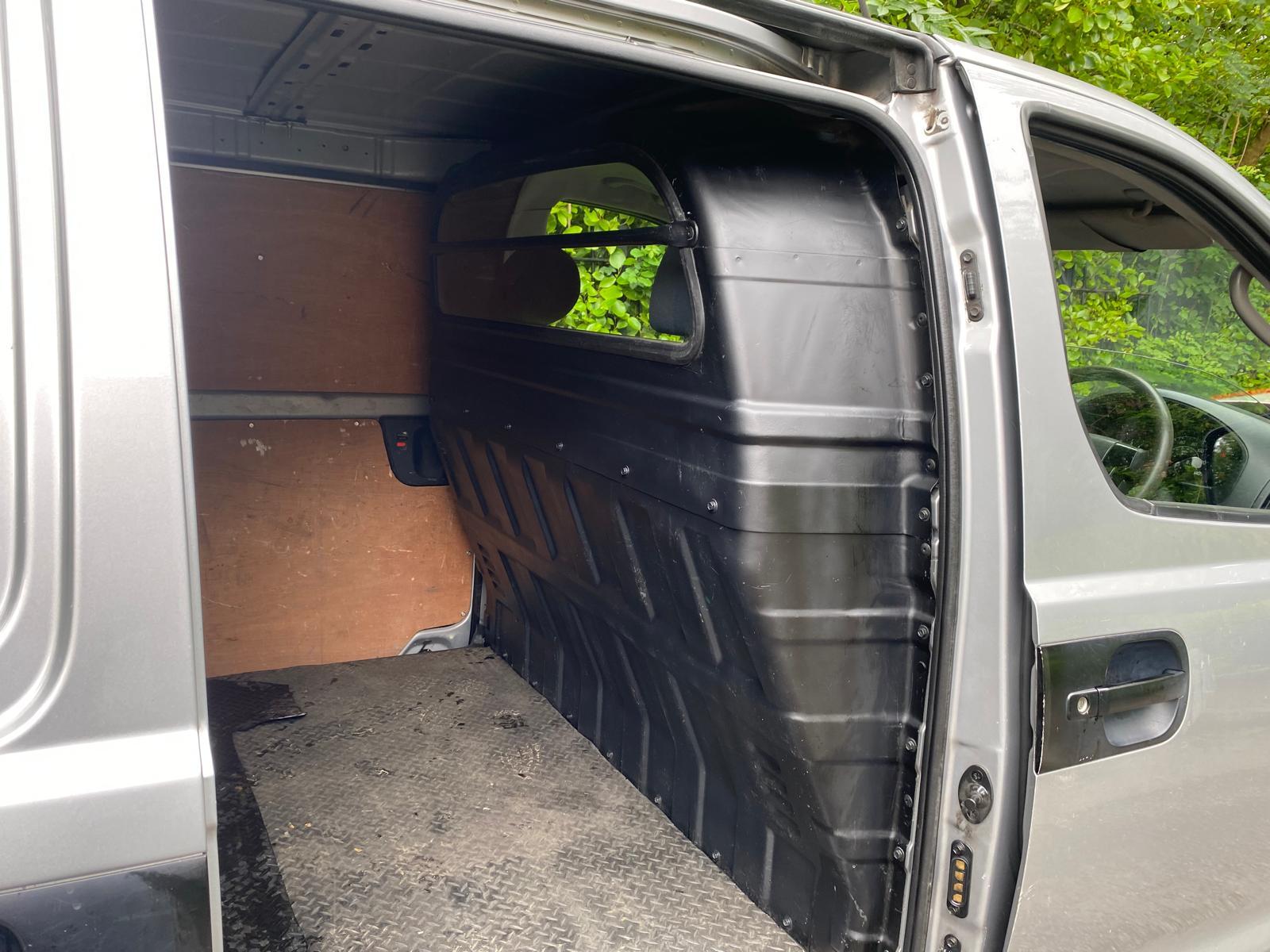 Hyundai iLoad 2.5 CRDI Comfort Panel Van 6dr Diesel Manual (114 bhp)