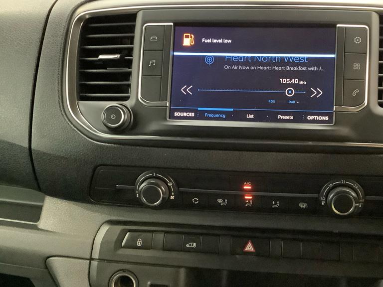 Peugeot Expert 2.0 BlueHDi 1400 Professional Standard Panel Van 6dr Diesel Manual MWB Euro 6 (s/s) (120 ps)