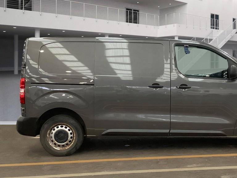 Peugeot Expert 2.0 BlueHDi 1400 Professional Standard Panel Van 6dr Diesel Manual MWB Euro 6 (s/s) (120 ps)