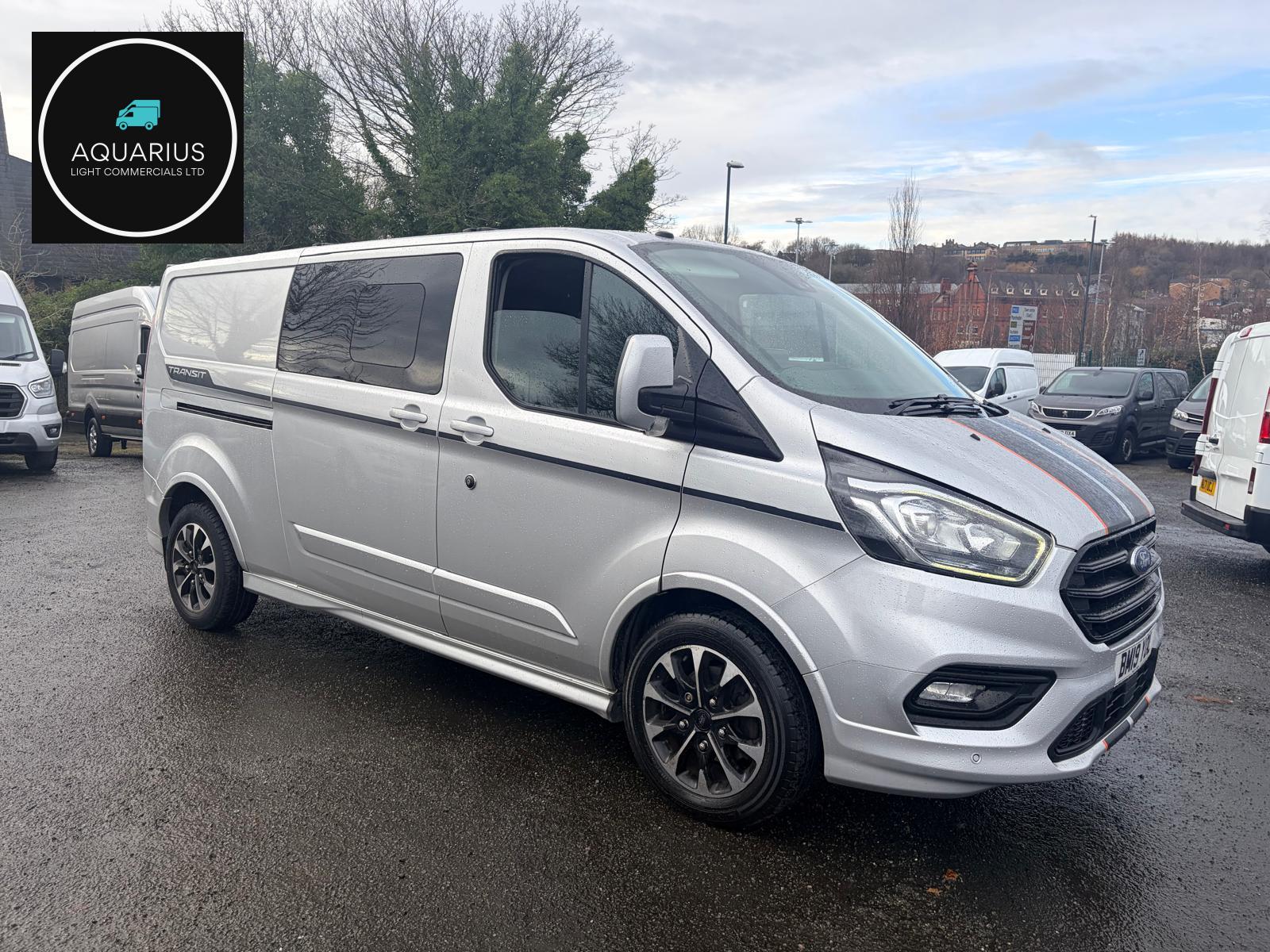 Ford Transit Custom 2.0 310 EcoBlue Sport Crew Van Double Cab 6dr Diesel Manual L2 H1 Euro 6 (5 Seat) (170 ps)
