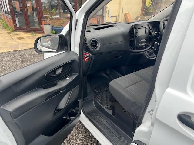 Mercedes-Benz Vito 1.6 111 CDI Panel Van 6dr Diesel Manual FWD L2 Euro 5 (114 ps)