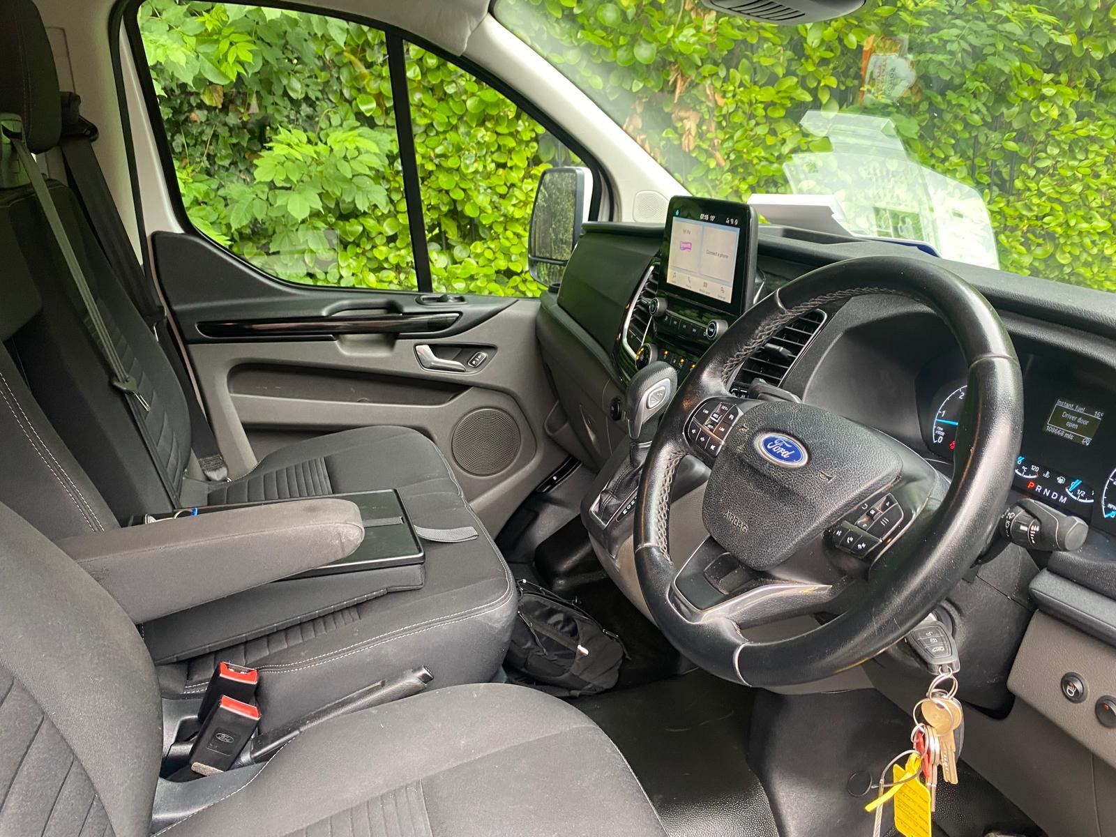Ford Transit Custom 2.0 300 EcoBlue Limited Panel Van 5dr Diesel Auto L2 H1 Euro 6 (s/s) (130 ps)