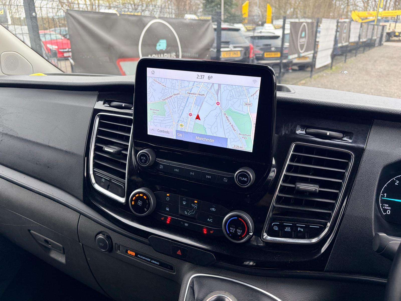 Ford Transit Custom 2.0 300 EcoBlue Limited Crew Van Double Cab 5dr Diesel Manual L1 H1 Euro 6 (s/s) (6 Seat) (170 ps)