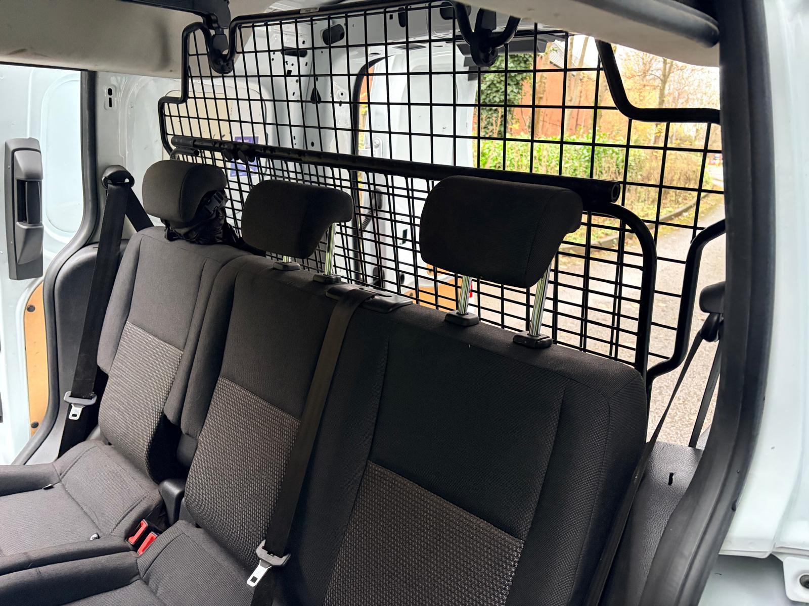 Ford Transit Connect 1.5 TDCi 220 Combi Van 6dr Diesel Manual L1 H1 (124 g/km, 74 bhp)