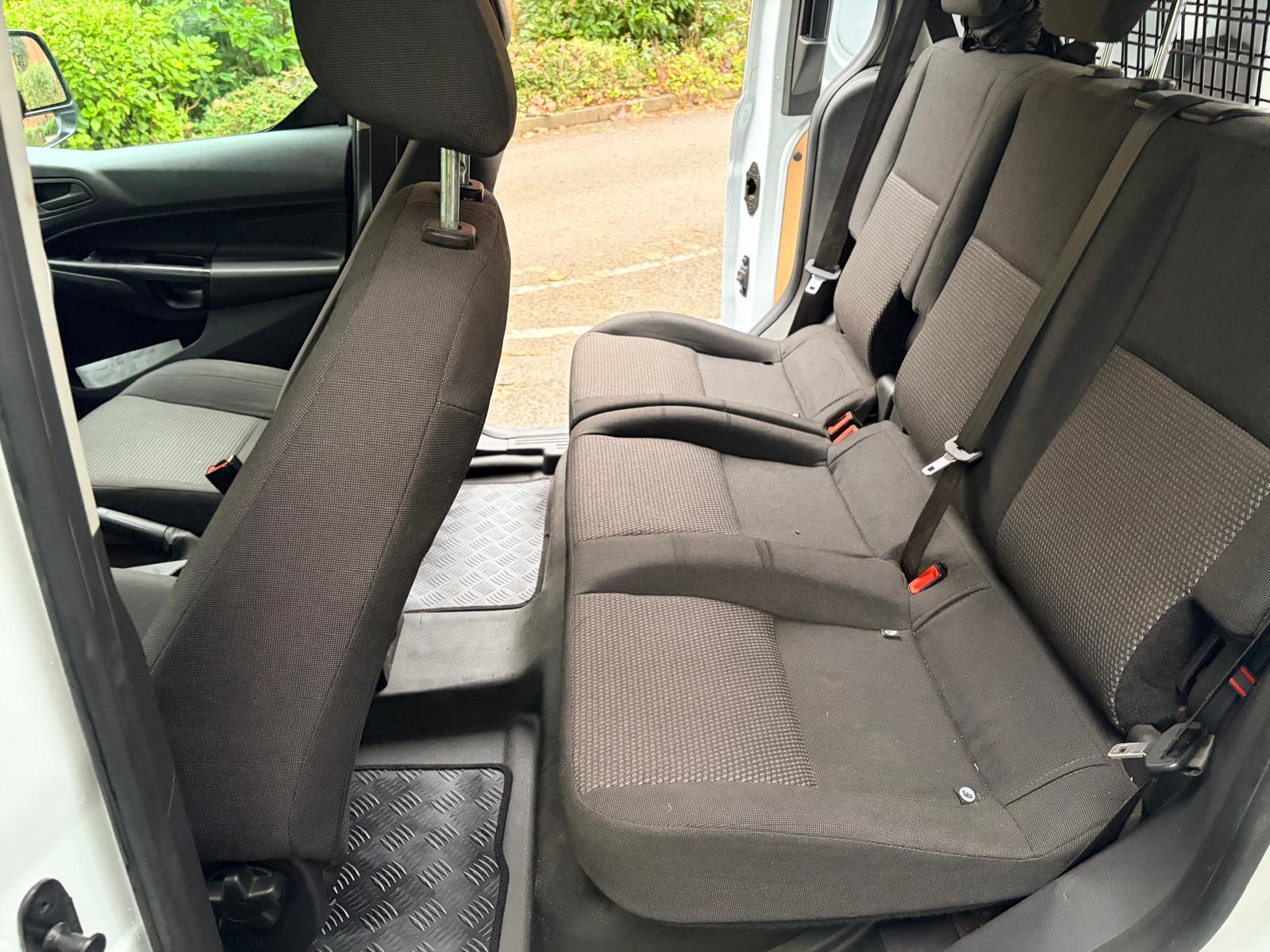 Ford Transit Connect 1.5 TDCi 220 Combi Van 6dr Diesel Manual L1 H1 (124 g/km, 74 bhp)