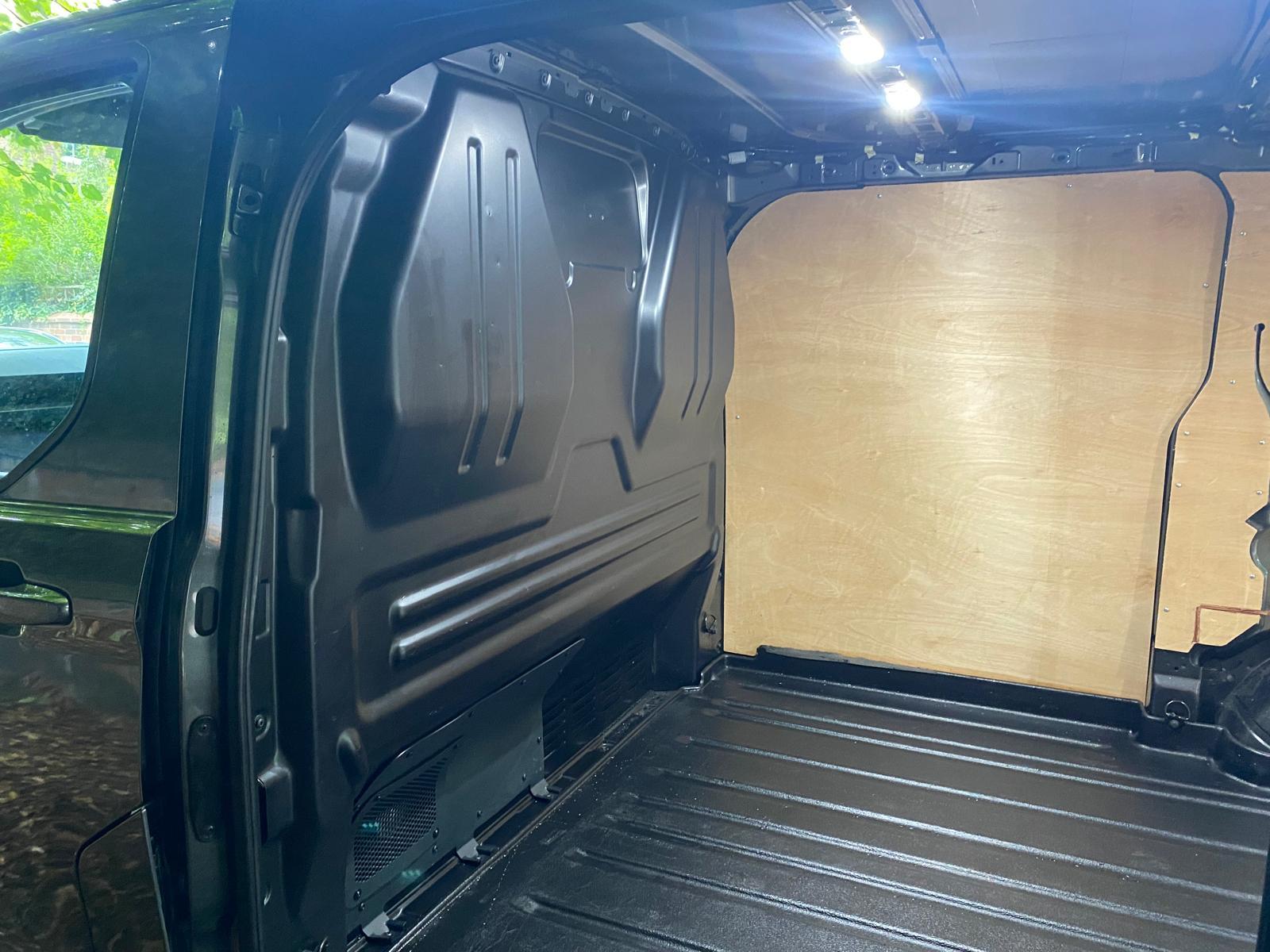 Ford Transit Custom 2.0 280 EcoBlue Limited Panel Van 5dr Diesel Manual L1 H1 Euro 6 (s/s) (136 ps)