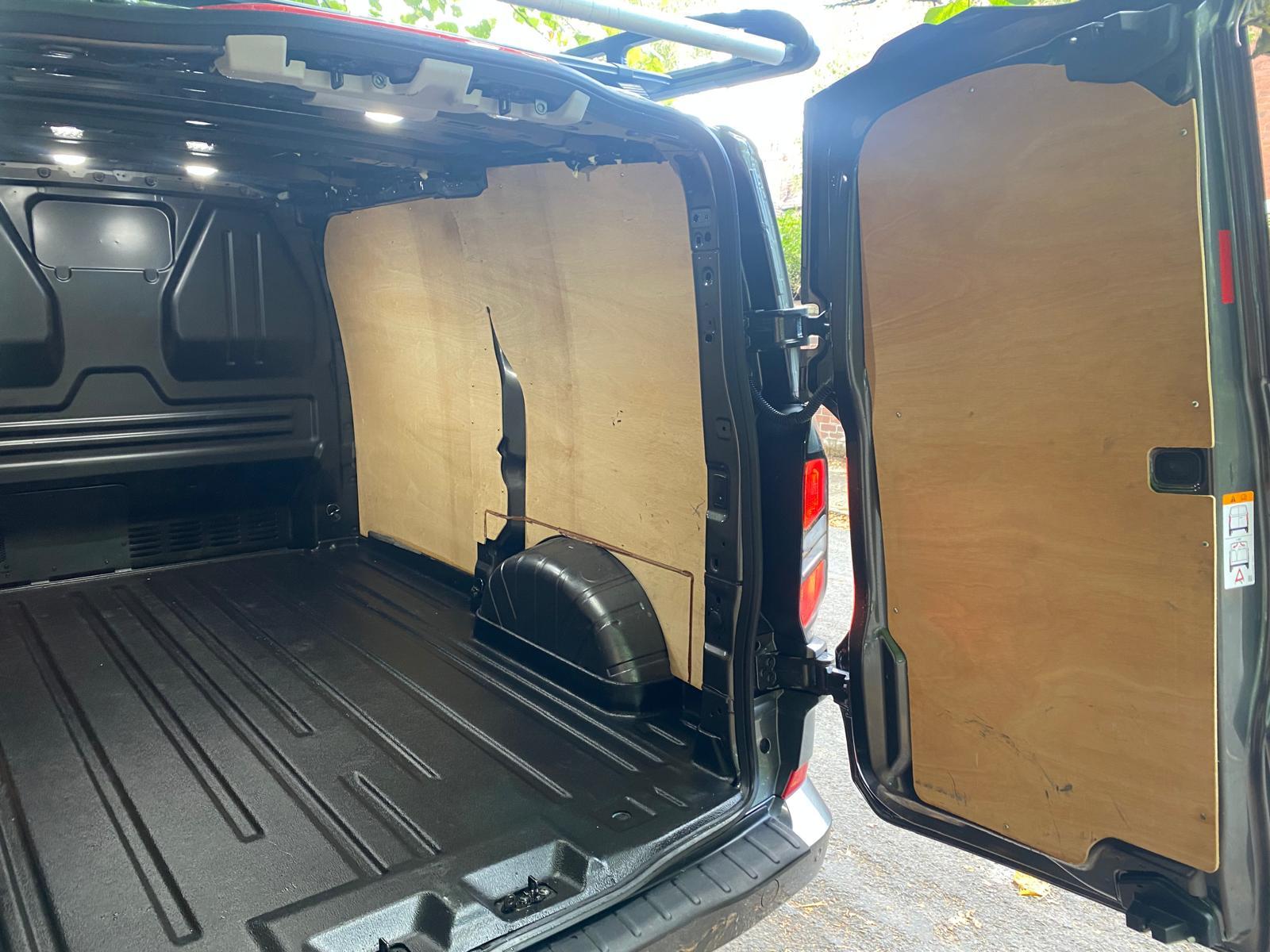 Ford Transit Custom 2.0 280 EcoBlue Limited Panel Van 5dr Diesel Manual L1 H1 Euro 6 (s/s) (136 ps)