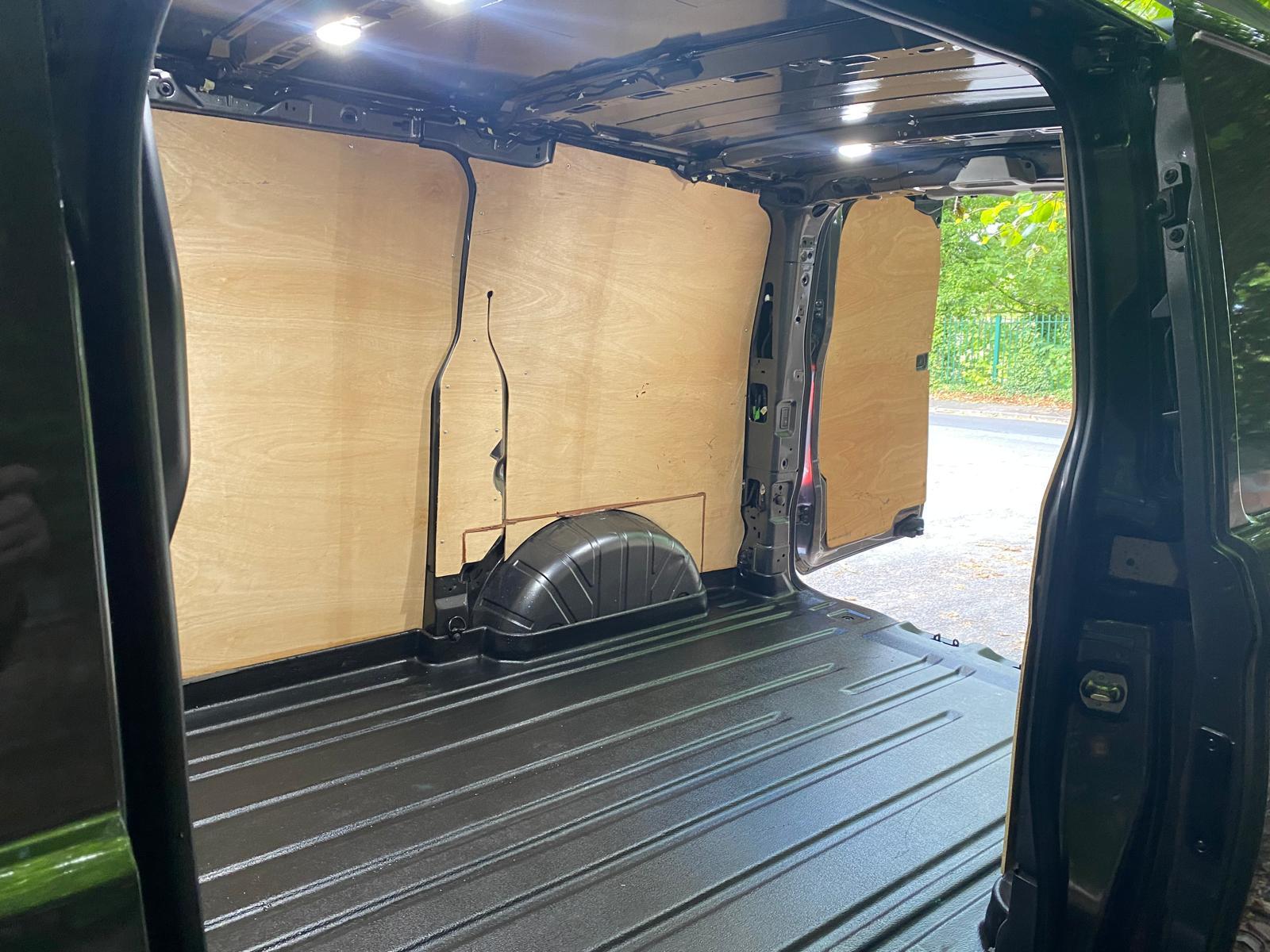 Ford Transit Custom 2.0 280 EcoBlue Limited Panel Van 5dr Diesel Manual L1 H1 Euro 6 (s/s) (136 ps)