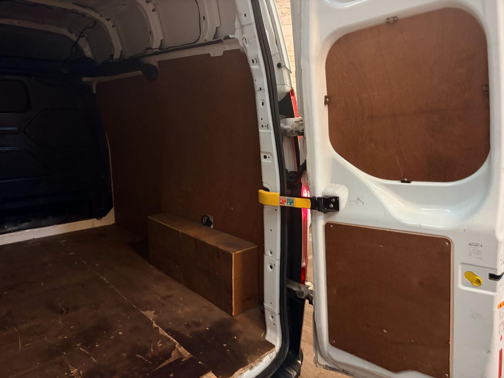 Ford Transit Custom 2.0 300 EcoBlue Leader Panel Van 5dr Diesel Manual L1 H2 Euro 6 (s/s) (105 ps)