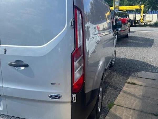 Ford Transit Custom 2.0 300 EcoBlue Panel Van 5dr Diesel Manual L1 H1 Euro 6 (105 ps)