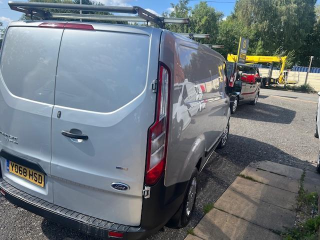Ford Transit Custom 2.0 300 EcoBlue Panel Van 5dr Diesel Manual L1 H1 Euro 6 (105 ps)