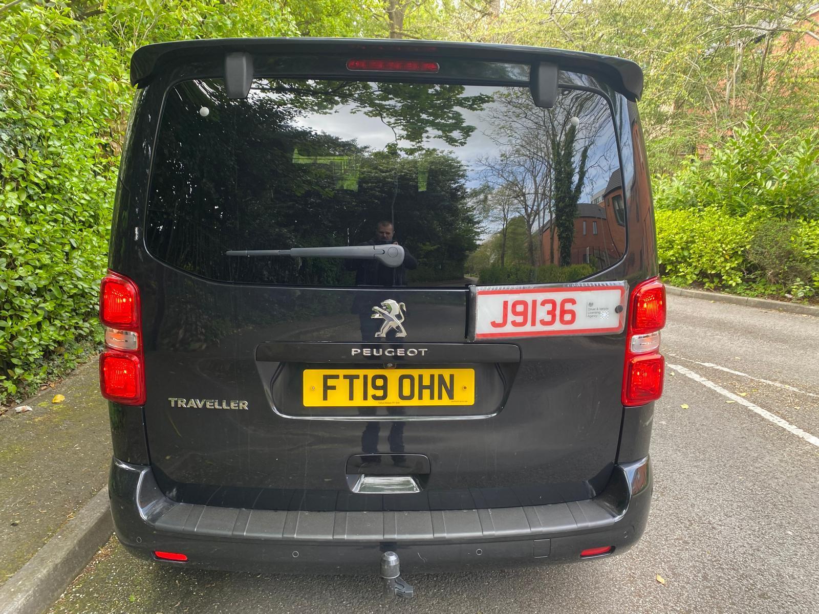 Peugeot Traveller 2.0 BlueHDi Allure Standard MPV 5dr Diesel EAT8 MWB Euro 6 (s/s) (180 ps)