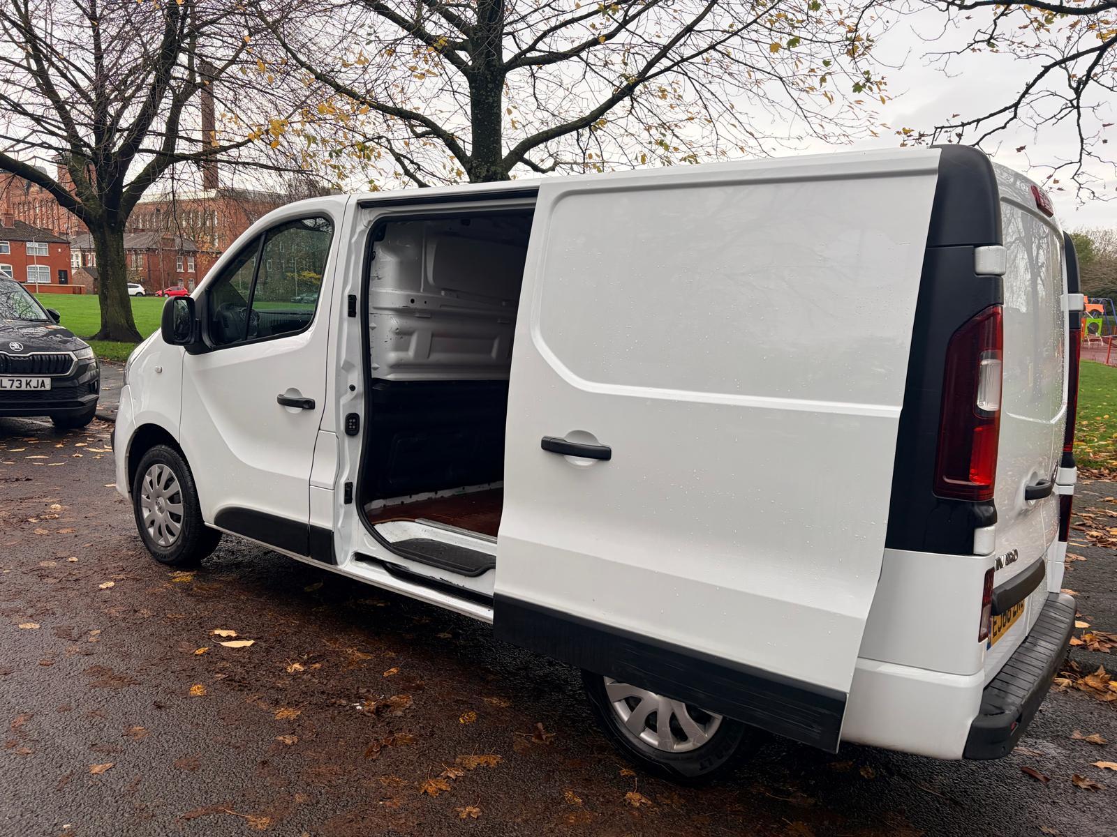 Vauxhall Vivaro 1.6 CDTi 2700 Sportive Panel Van 5dr Diesel Manual L1 H1 Euro 6 (120 ps)