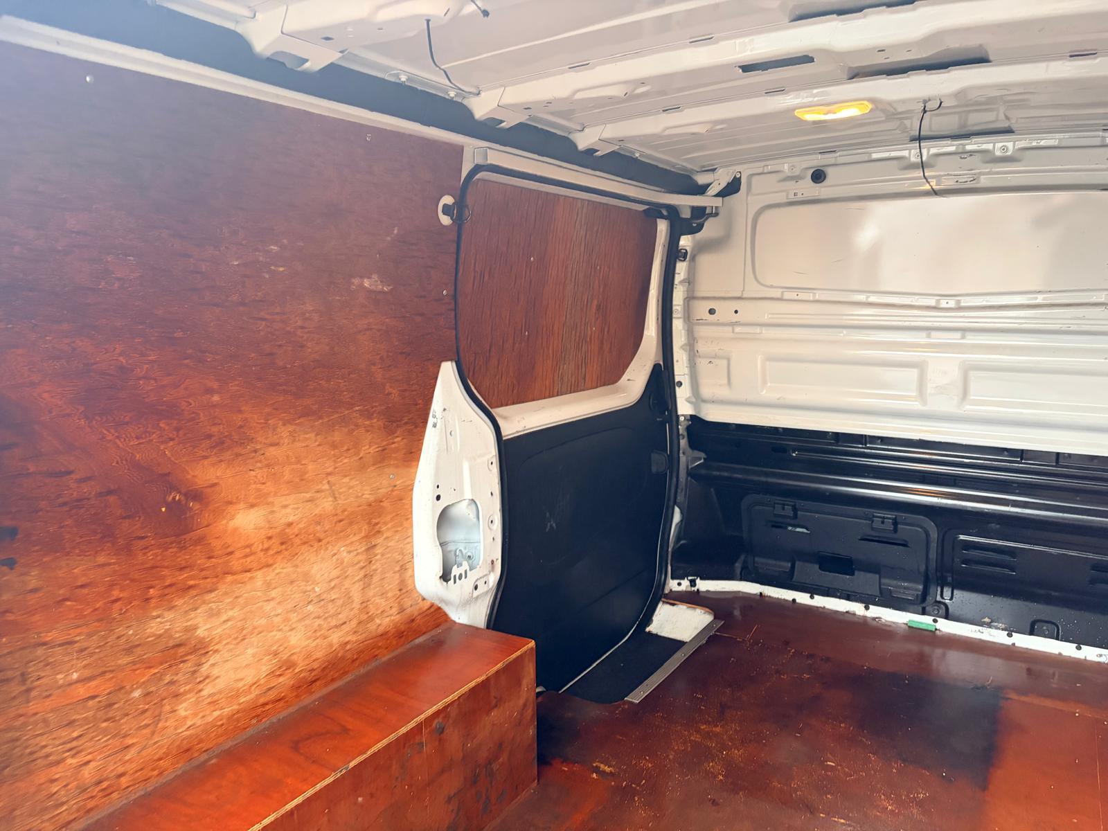 Vauxhall Vivaro 1.6 CDTi 2700 Sportive Panel Van 5dr Diesel Manual L1 H1 Euro 6 (120 ps)