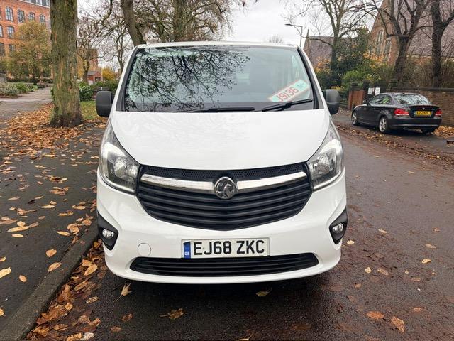 Vauxhall Vivaro 1.6 CDTi 2700 Sportive Panel Van 5dr Diesel Manual L1 H1 Euro 6 (120 ps)