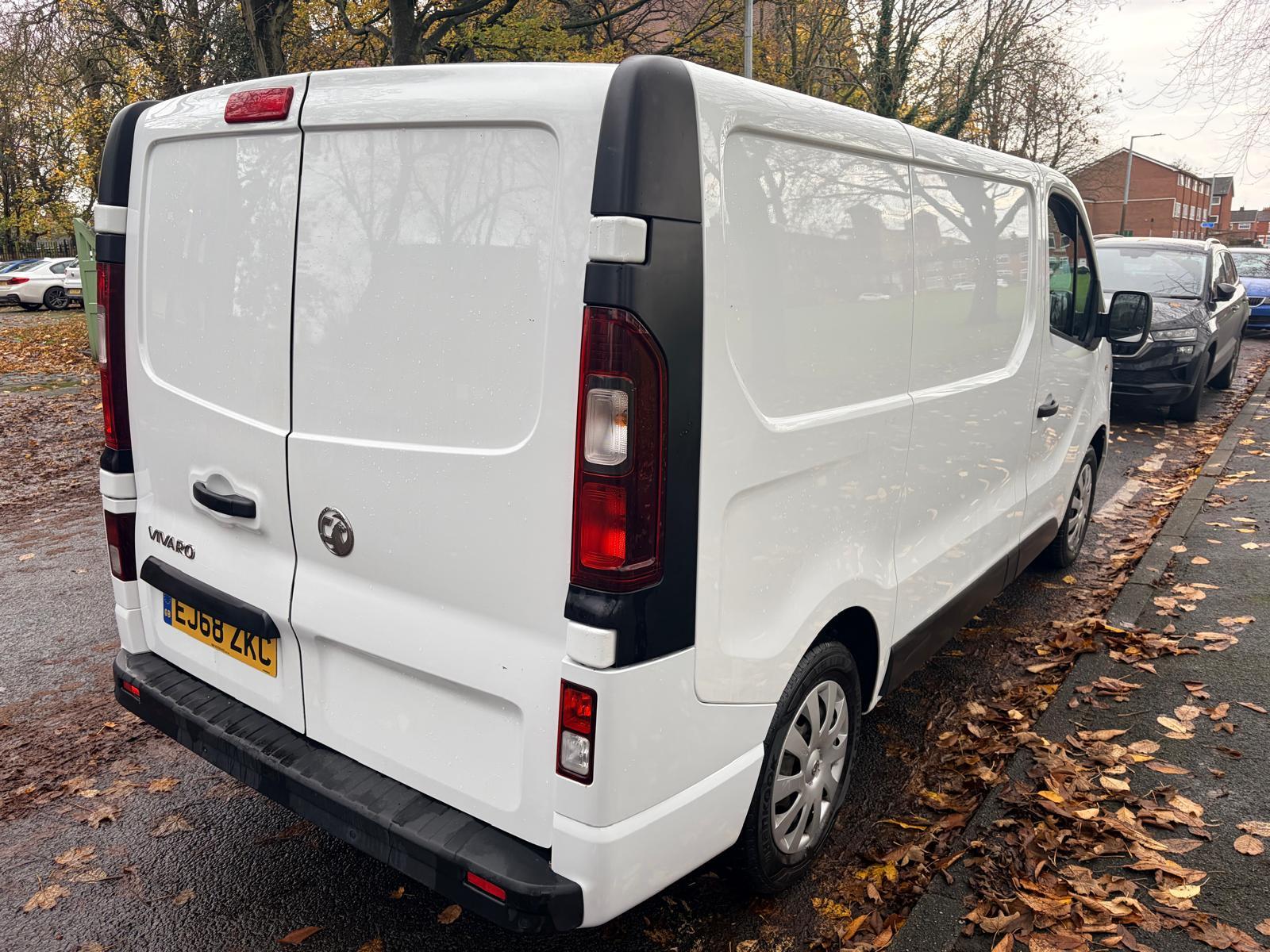 Vauxhall Vivaro 1.6 CDTi 2700 Sportive Panel Van 5dr Diesel Manual L1 H1 Euro 6 (120 ps)