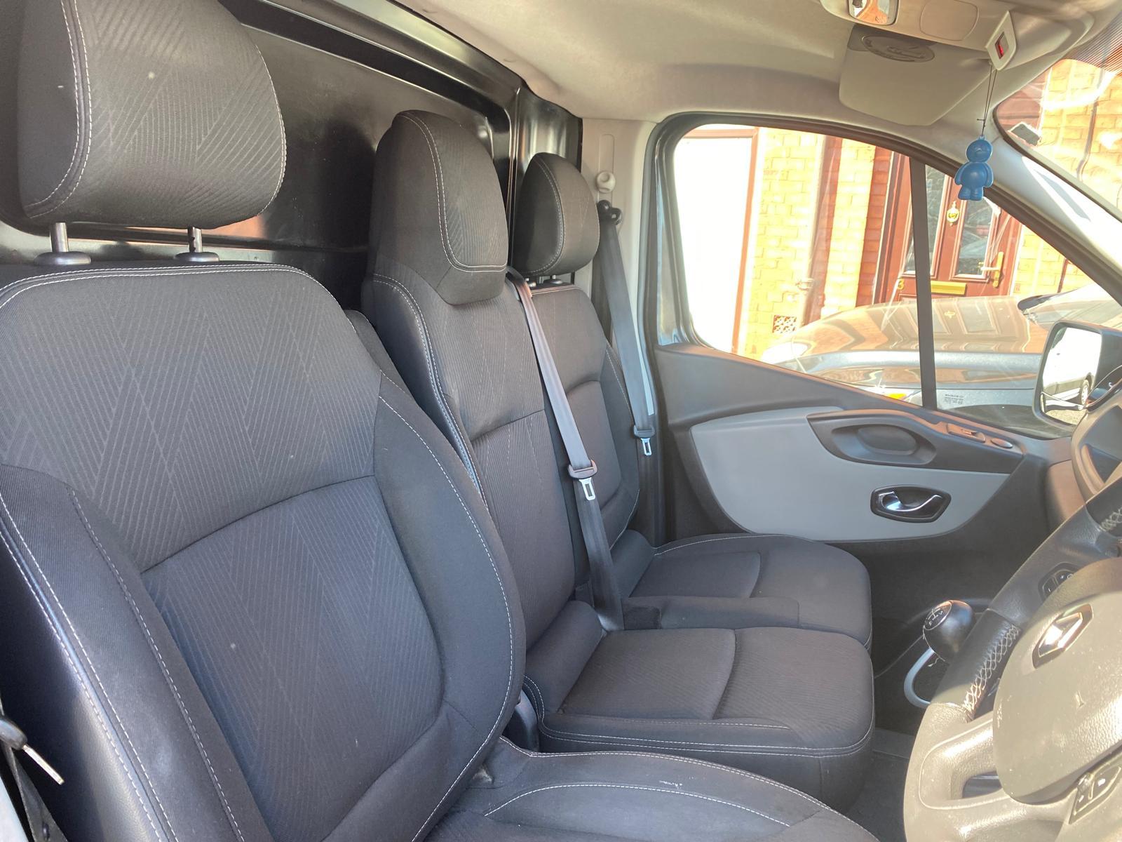Renault Trafic 1.6 dCi ENERGY 27 Premier Edition Panel Van 4dr Diesel Manual SWB Standard Roof Euro 6 (s/s) (125 ps)