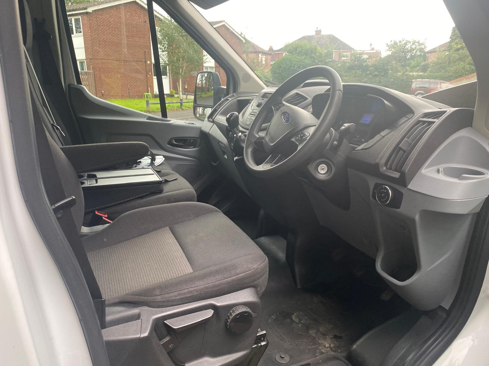 Ford Transit 2.0 350 EcoBlue Chassis Cab 2dr Diesel Manual RWD L3 H1 Euro 6 (170 ps)