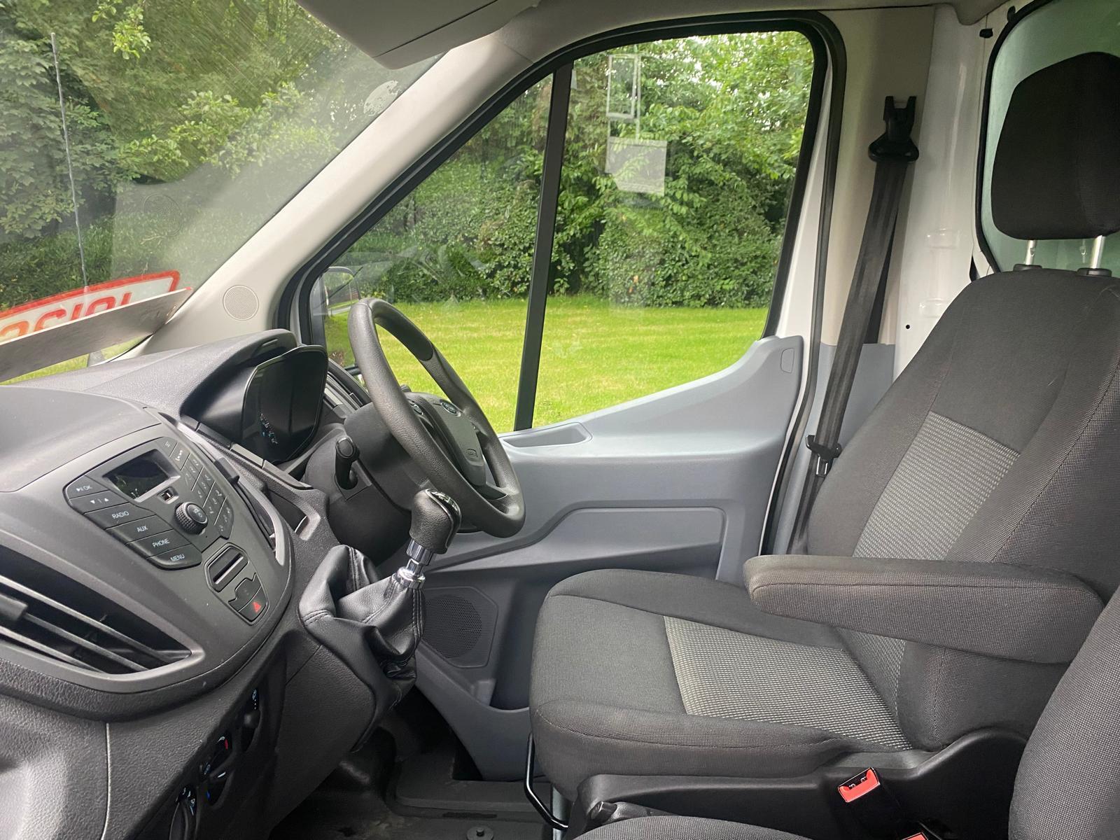 Ford Transit 2.0 350 EcoBlue Chassis Cab 2dr Diesel Manual RWD L3 H1 Euro 6 (170 ps)