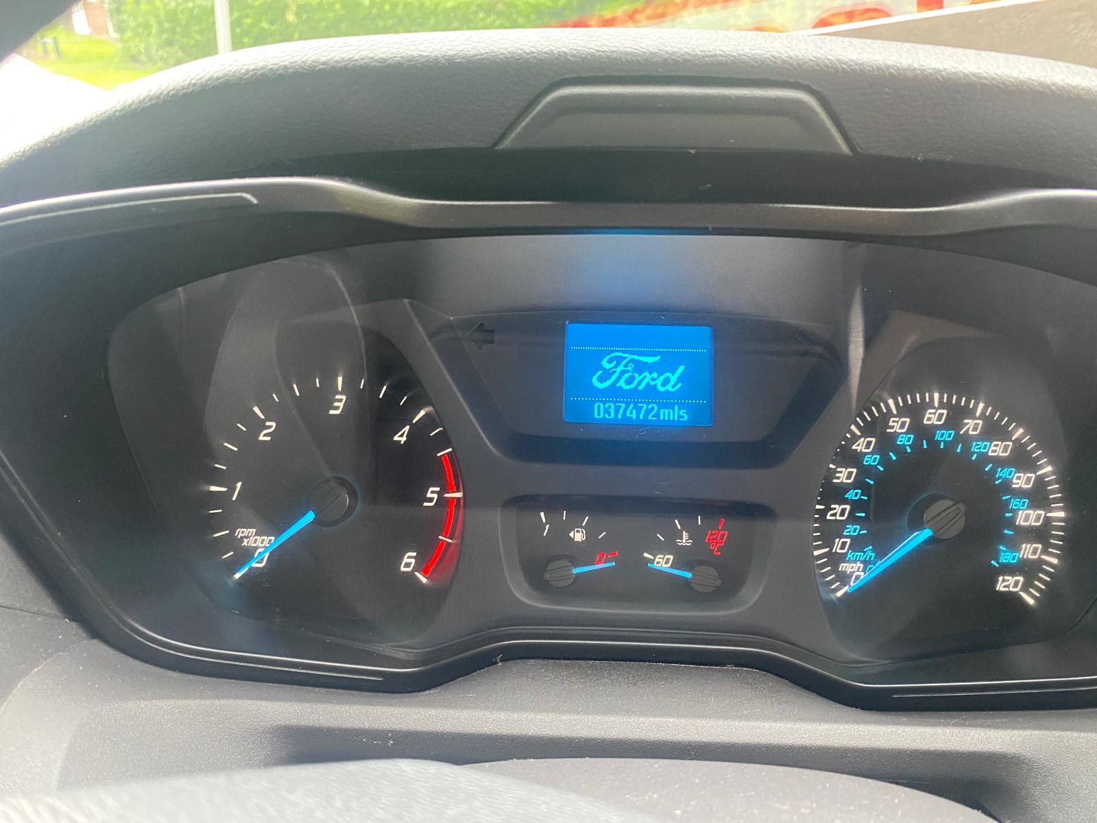 Ford Transit 2.0 350 EcoBlue Chassis Cab 2dr Diesel Manual RWD L3 H1 Euro 6 (170 ps)