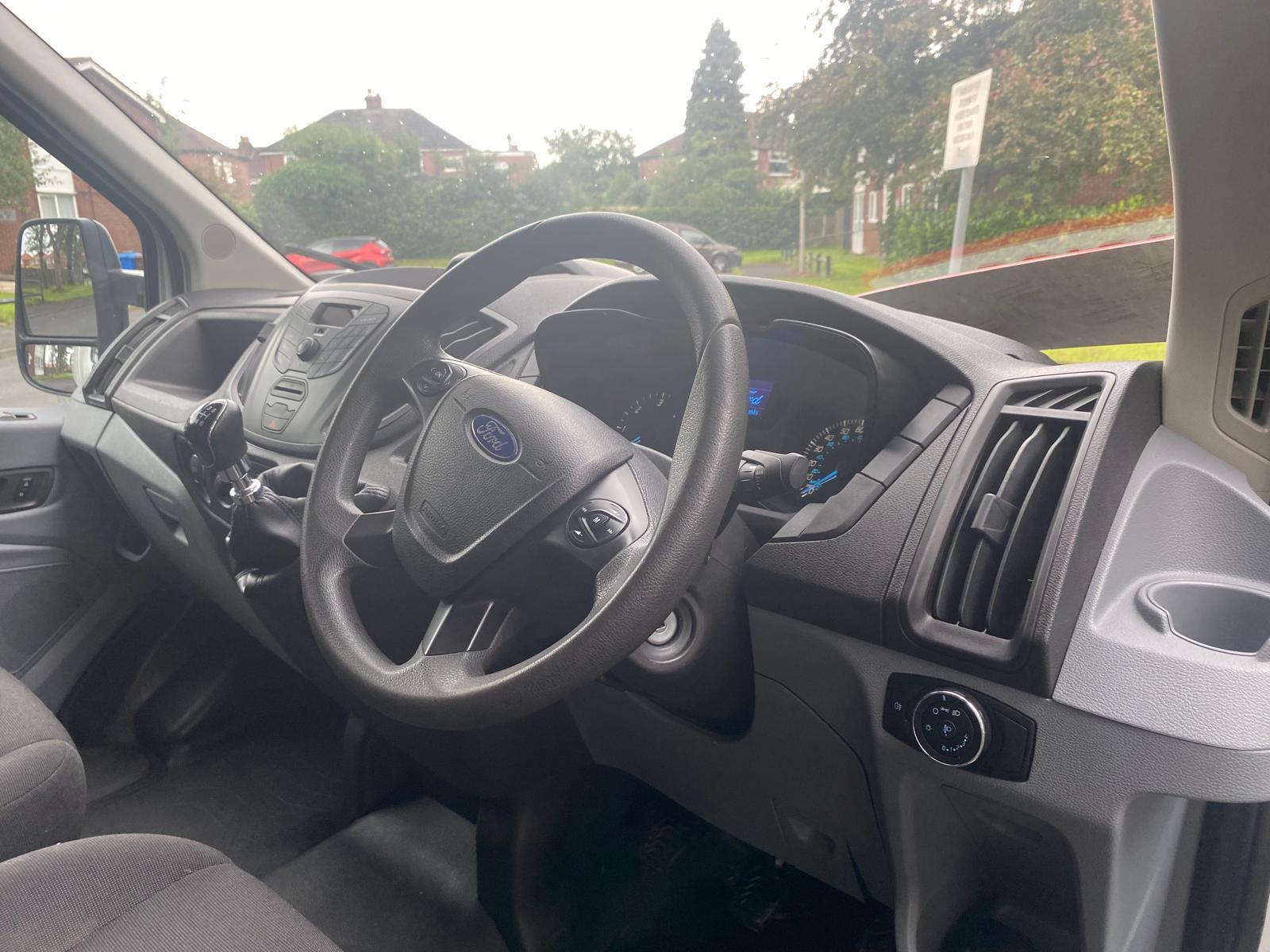Ford Transit 2.0 350 EcoBlue Chassis Cab 2dr Diesel Manual RWD L3 H1 Euro 6 (170 ps)