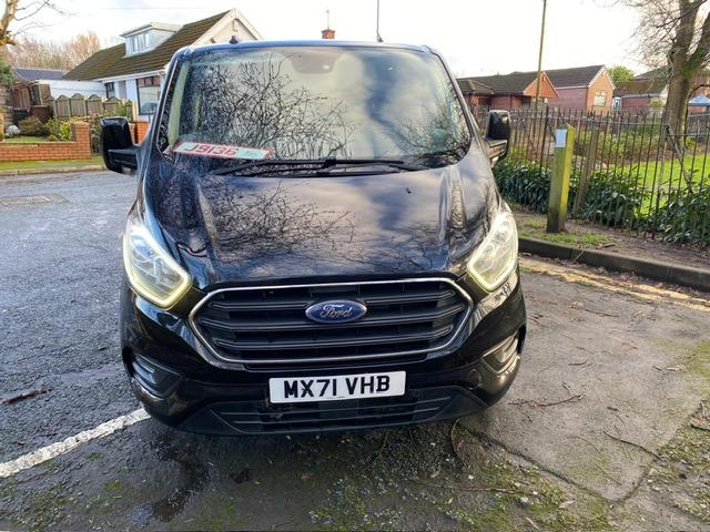 Ford Transit Custom 2.0 300 EcoBlue Limited Crew Van Double Cab 5dr Diesel Manual L1 H1 Euro 6 (s/s) (6 Seat) (130 ps)