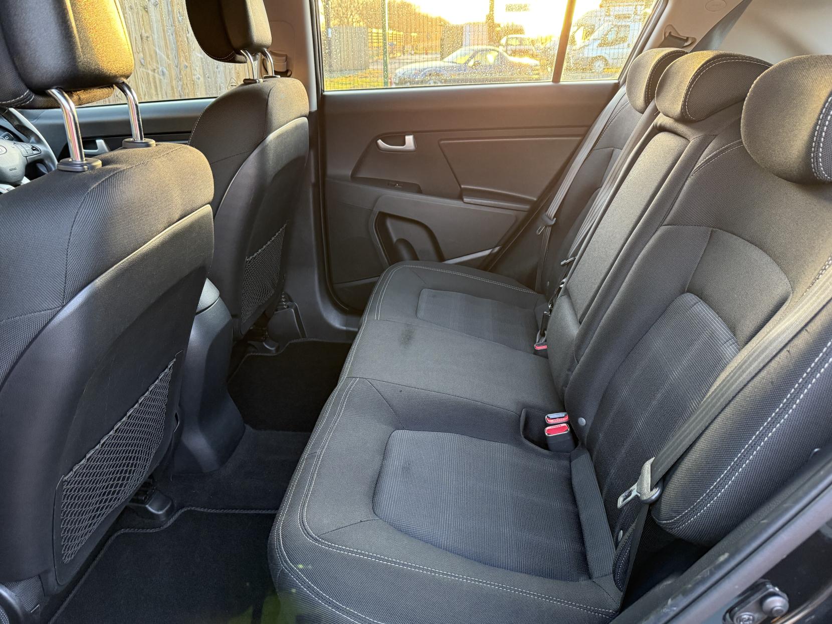 Kia Sportage 1.7 CRDi EcoDynamics 1 SUV 5dr Diesel Manual 2WD Euro 5 (s/s) (114 bhp)