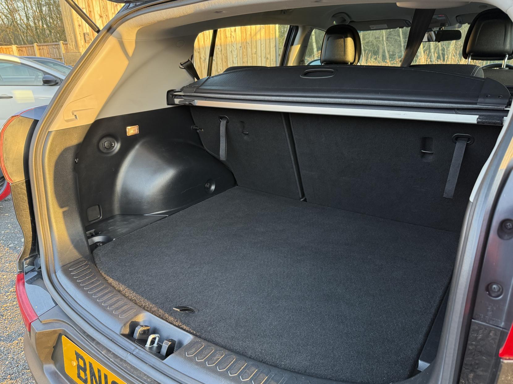 Kia Sportage 1.7 CRDi EcoDynamics 1 SUV 5dr Diesel Manual 2WD Euro 5 (s/s) (114 bhp)