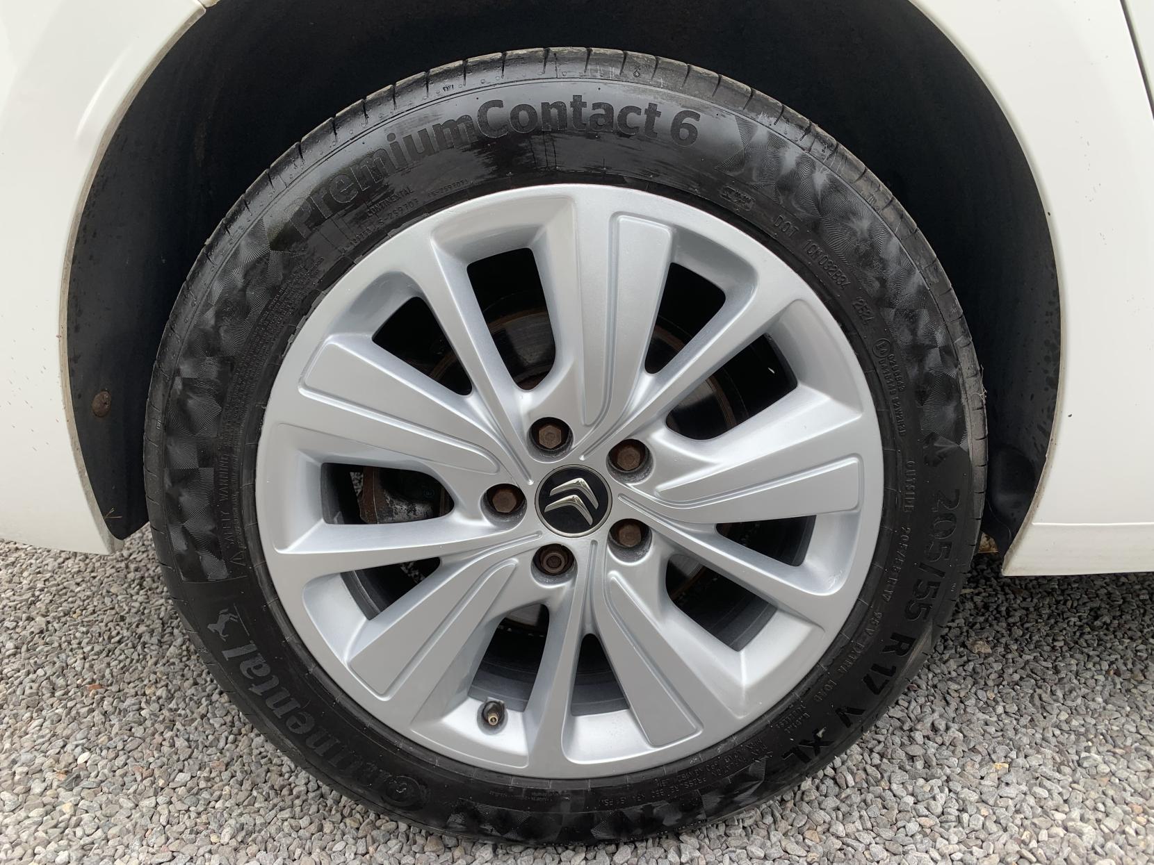 Citroen Grand C4 Picasso 1.6 e-HDi Airdream Exclusive MPV 5dr Diesel ETG6 Euro 5 (s/s) (115 ps)