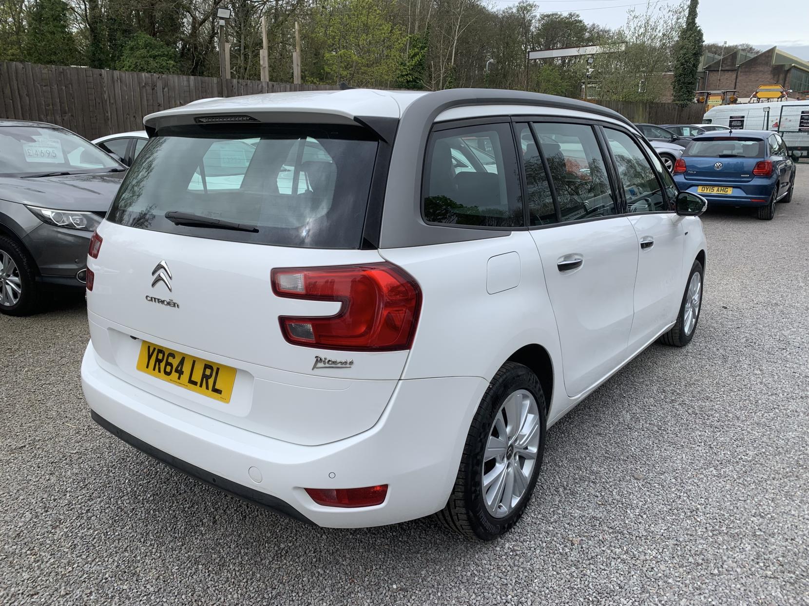Citroen Grand C4 Picasso 1.6 e-HDi Airdream Exclusive MPV 5dr Diesel ETG6 Euro 5 (s/s) (115 ps)