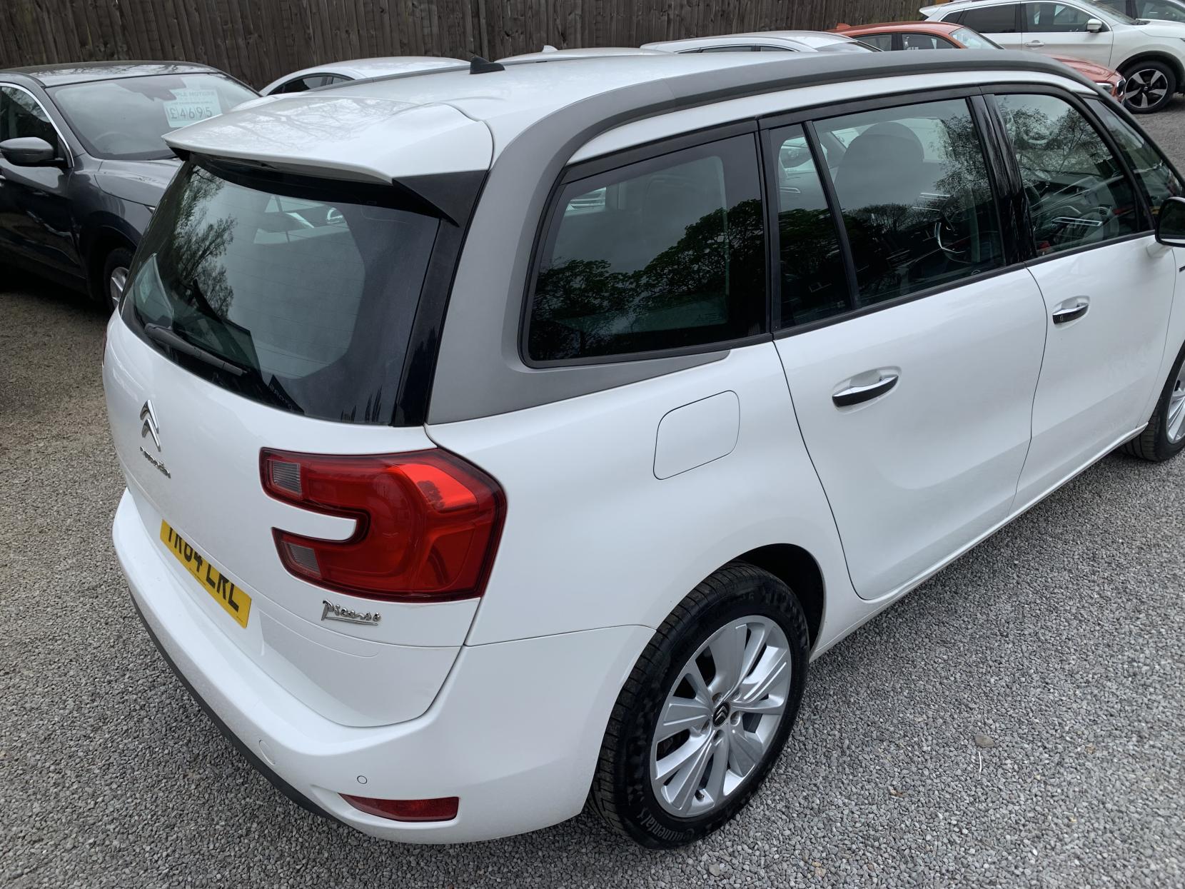 Citroen Grand C4 Picasso 1.6 e-HDi Airdream Exclusive MPV 5dr Diesel ETG6 Euro 5 (s/s) (115 ps)