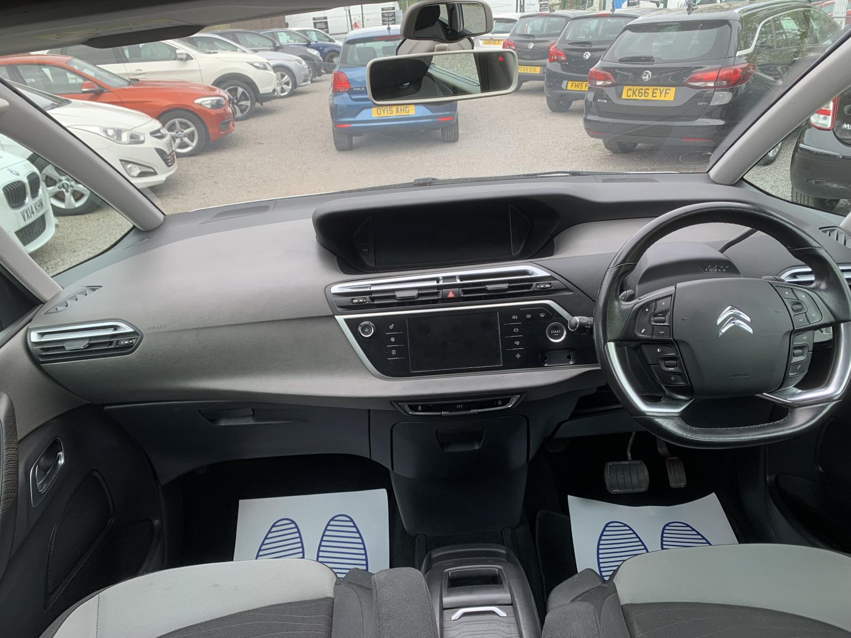 Citroen Grand C4 Picasso 1.6 e-HDi Airdream Exclusive MPV 5dr Diesel ETG6 Euro 5 (s/s) (115 ps)